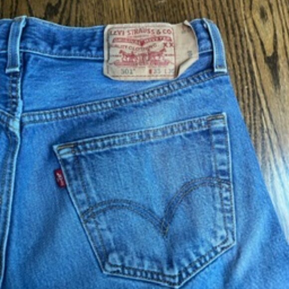 Levi's 501 Medium Wash Jeans - Picture 4 of 8